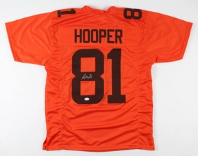 Austin Hooper Signed Cleveland Browns Jersey (JSA COA) 2016 3rd Rd Draft Pk TE